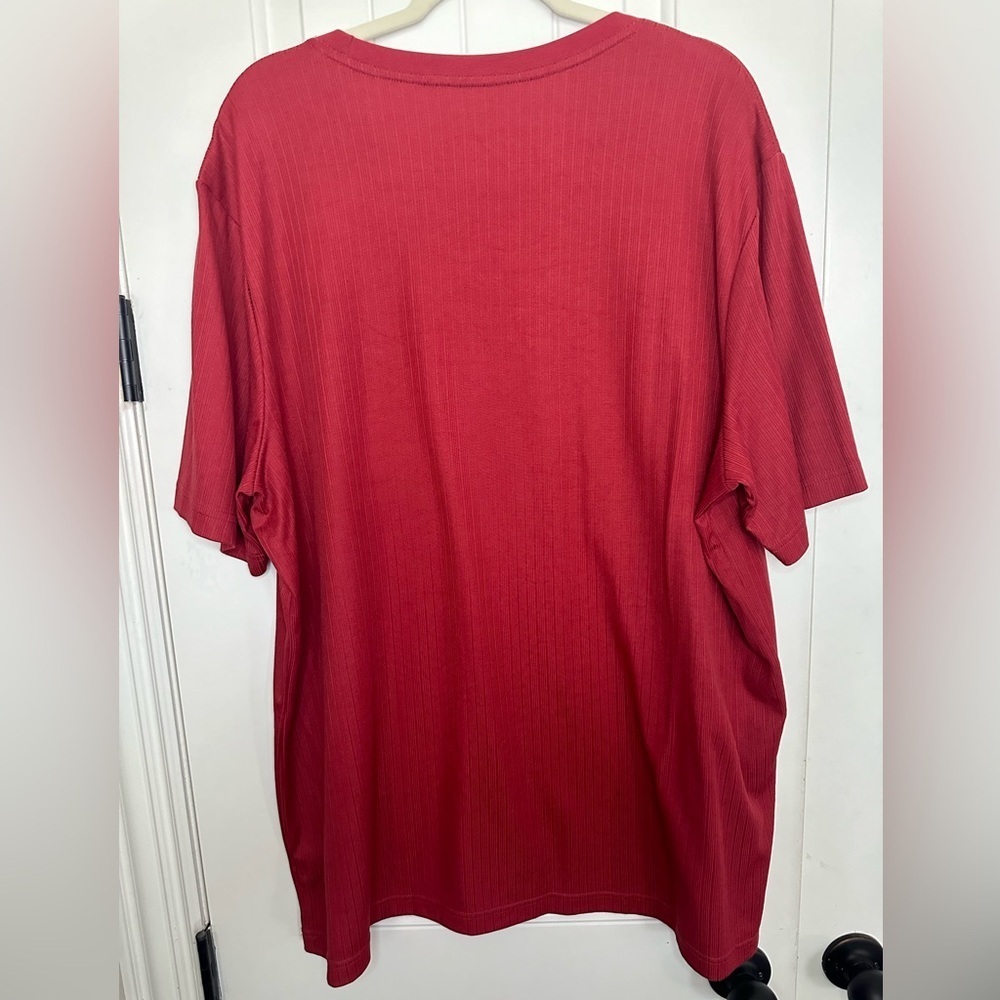 Croft & Barrow Men’s Red Short Sleeve Tee - Picture 3 of 3